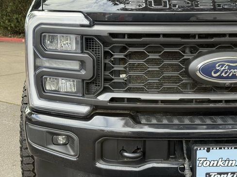 Used 2023 Ford F250 Lariat w/ Sport Appearance Package image 10