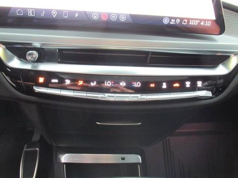 New 2026 Cadillac Lyriq V image 23