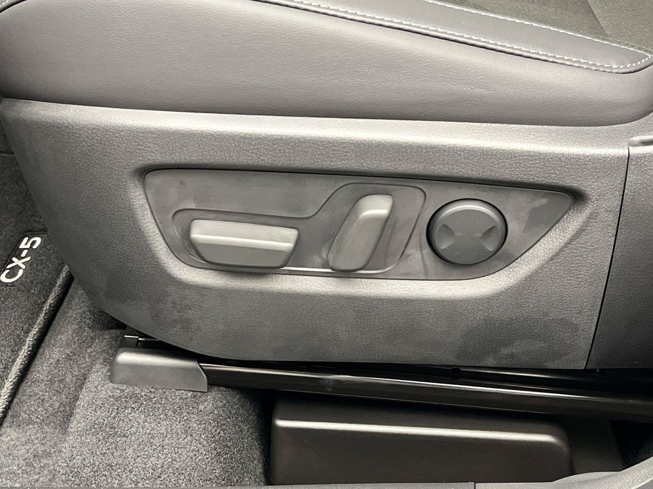 New 2026 MAZDA CX-5 Preferred AWD/4WD image 9