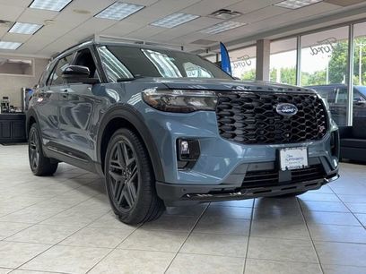 New 2026 Ford Explorer ST w/ Sun And Sound Package