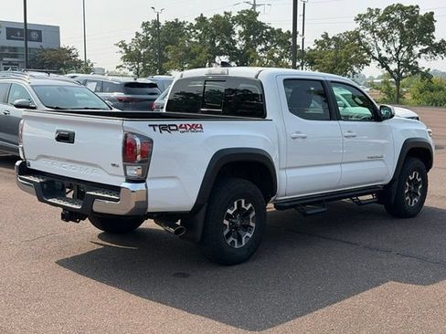 Used 2023 Toyota Tacoma TRD Off-Road AWD/4WD image 7