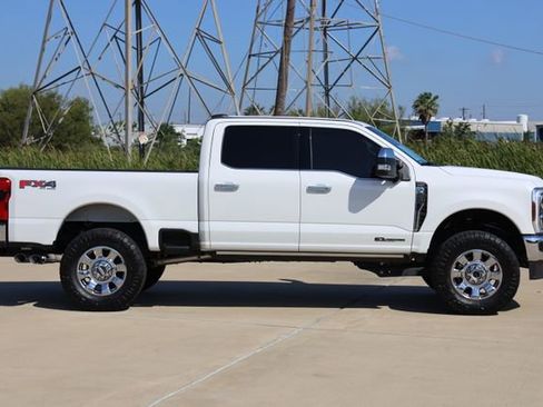 Used 2025 Ford F250 Lariat w/ Lariat Ultimate Package AWD/4WD image 4