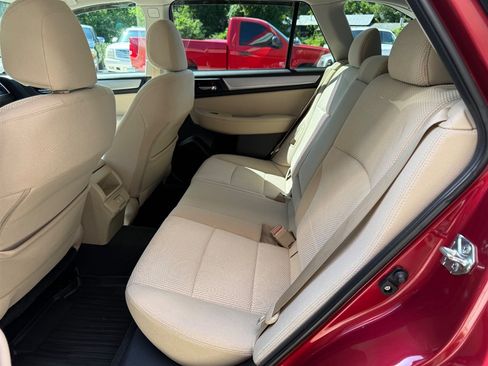 Used 2019 Subaru Outback 2.5i Premium AWD/4WD image 6