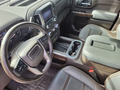 Used 2020 GMC Sierra 2500 Denali w/ Technology Package image 12