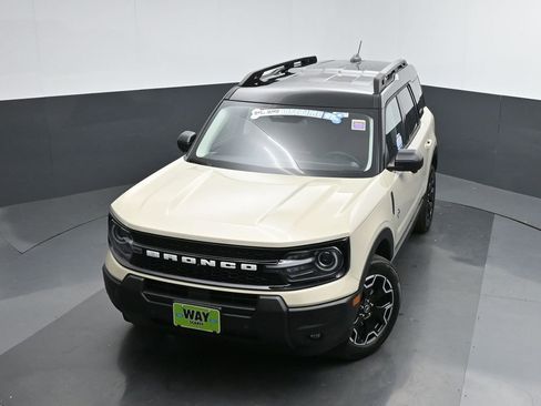 New 2025 Ford Bronco Sport Outer Banks w/ Outer Banks Tech Package+ AWD/4WD image 39