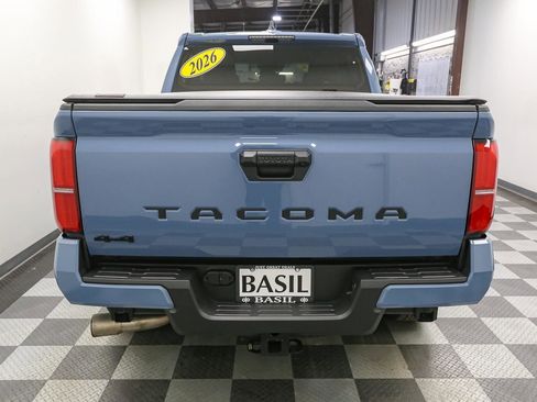 Used 2026 Toyota Tacoma TRD Off-Road AWD/4WD image 13