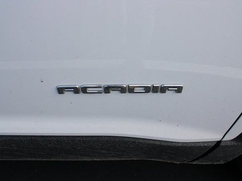 Used 2019 GMC Acadia SLE w/ Driver Alert Package I image 4