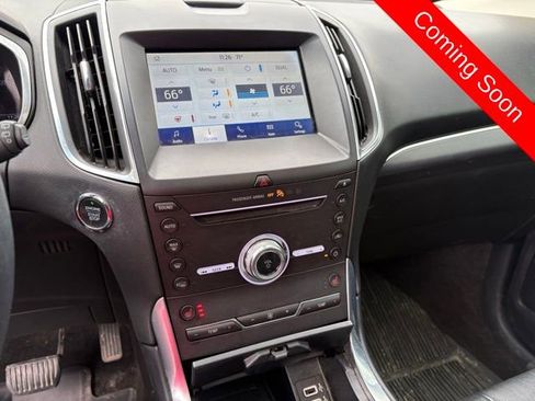 Used 2019 Ford Edge Titanium w/ Cold Weather Package image 8