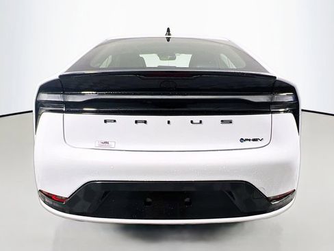 New 2026 Toyota Prius Plug-In Hybrid image 4
