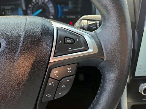 Certified 2024 Ford Edge SEL w/ Convenience Package AWD/4WD image 15