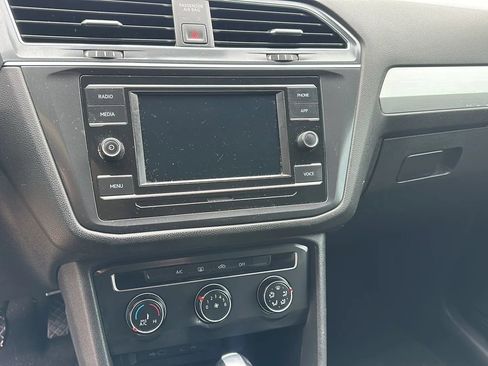Used 2021 Volkswagen Tiguan S FWD image 17