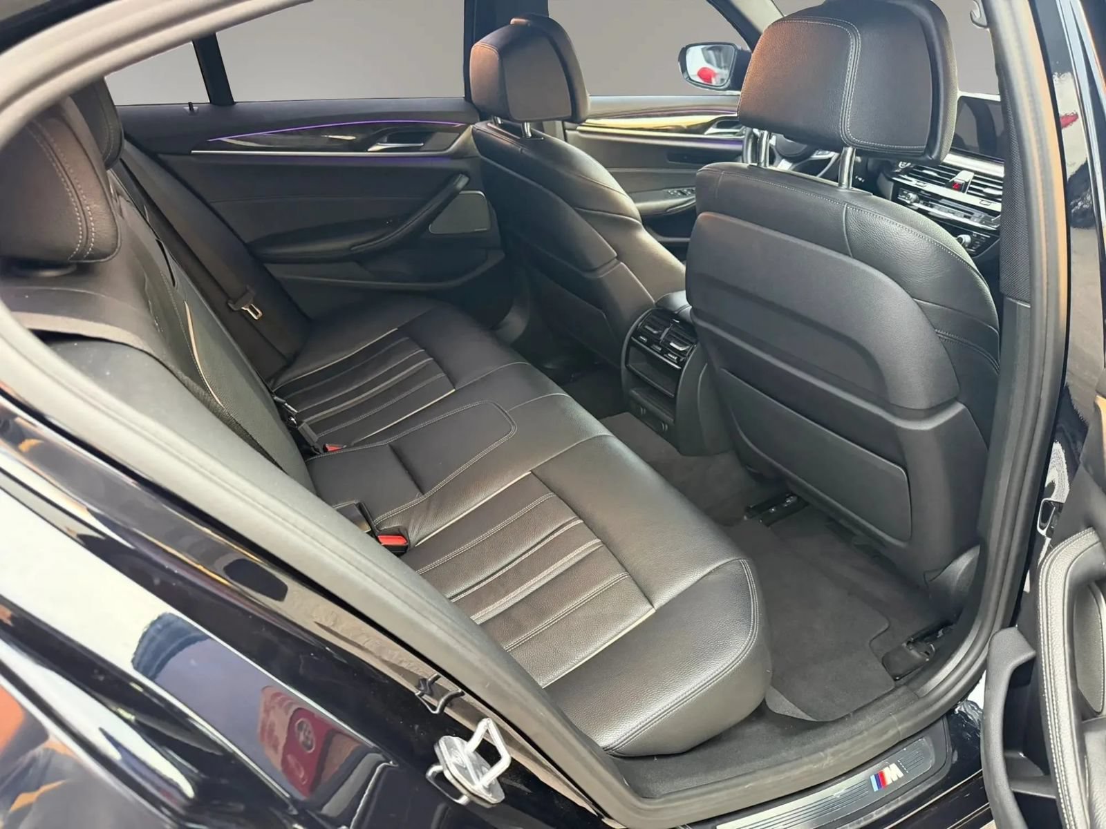 Used 2017 BMW 540i RWD image 36
