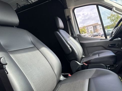 New 2026 Ford Transit 250 148 Medium Roof w/ Load Area Protection Package image 16