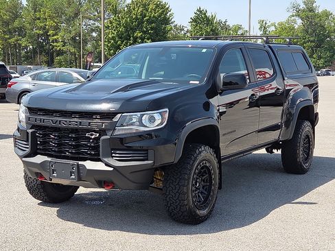 Used 2022 Chevrolet Colorado ZR2 AWD/4WD image 2