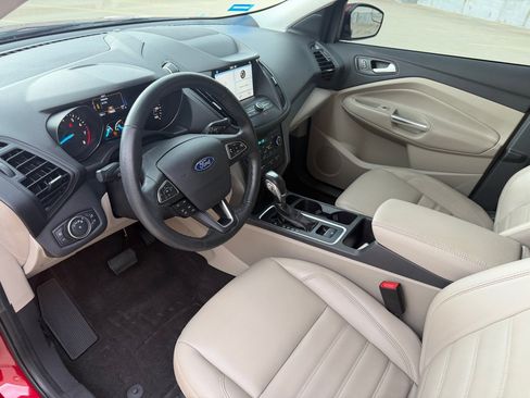 Used 2019 Ford Escape SEL AWD/4WD image 11