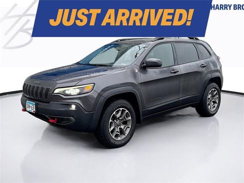 Used 2020 Jeep Cherokee Trailhawk image 1