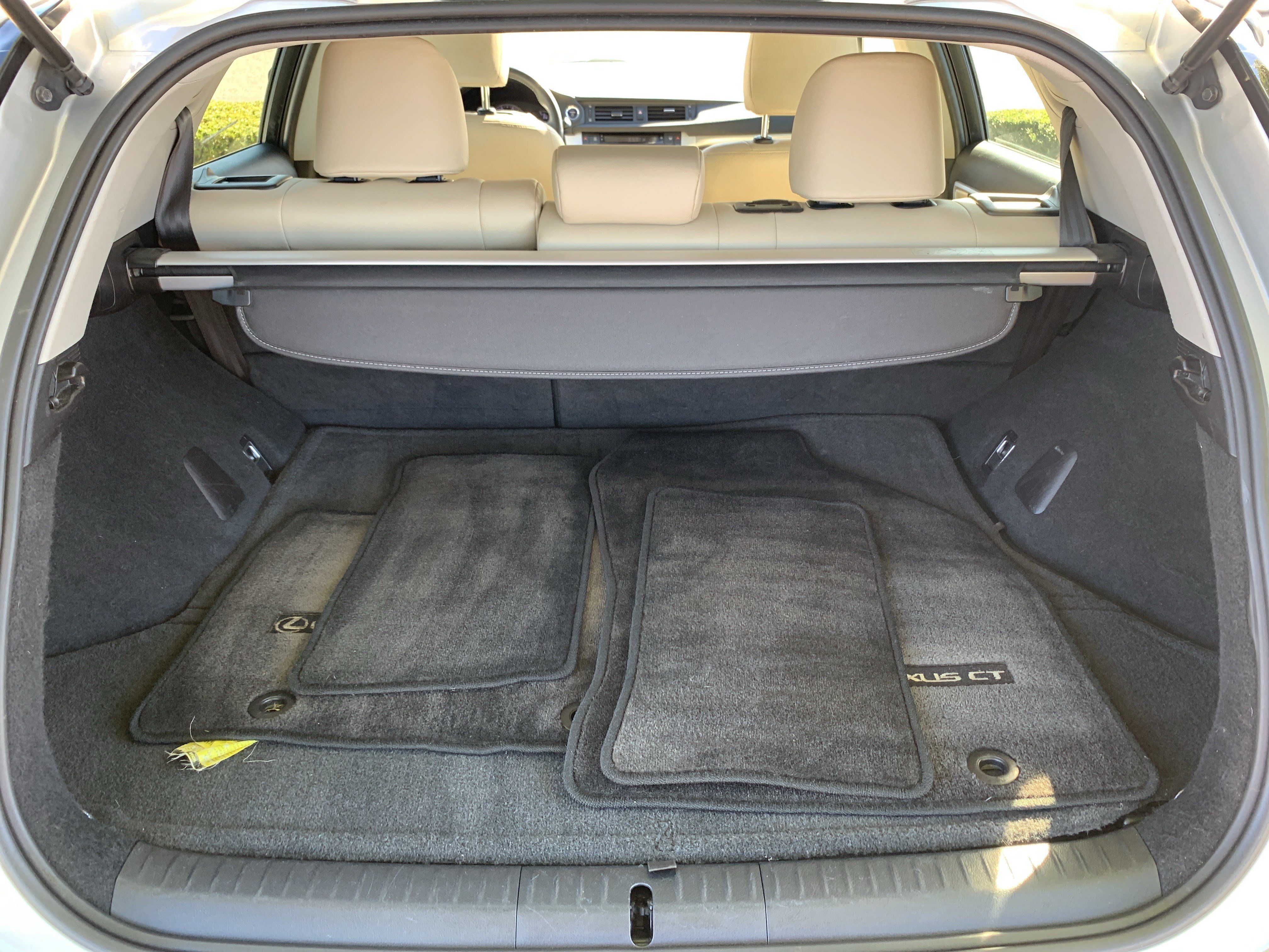 Used 2013 Lexus CT 200h FWD image 34