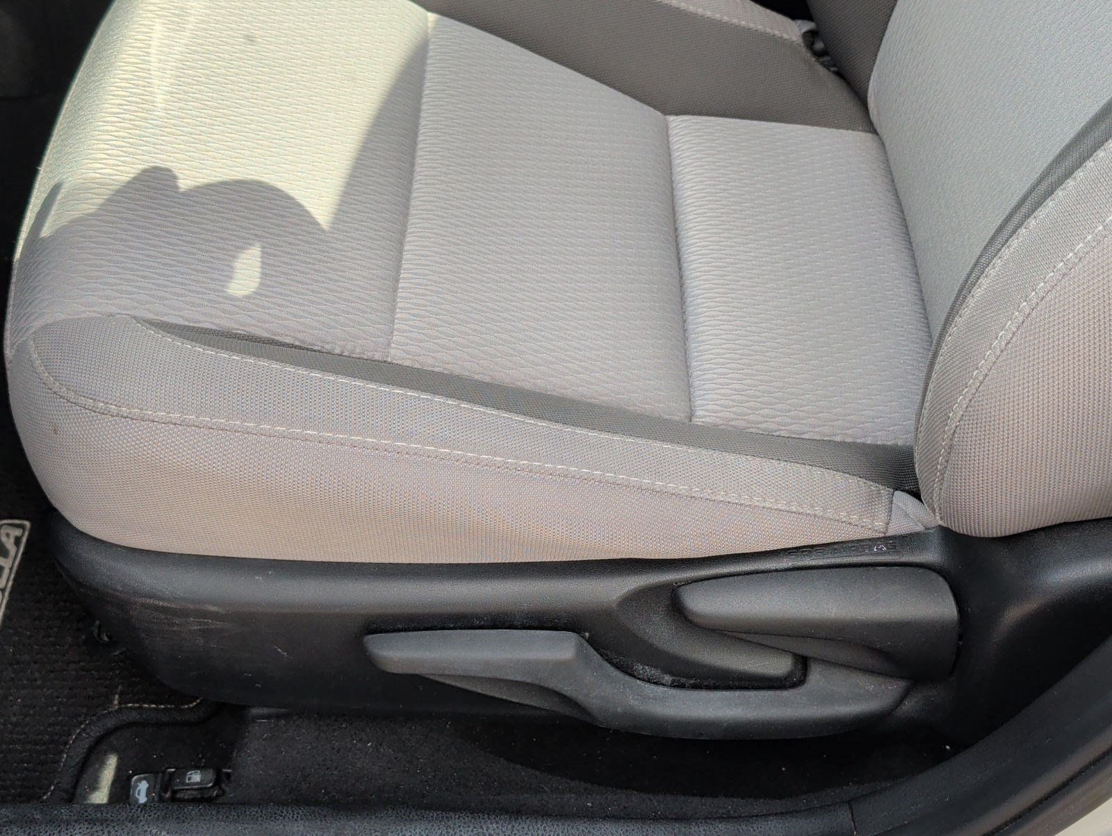 Used 2017 Toyota Corolla LE FWD image 10