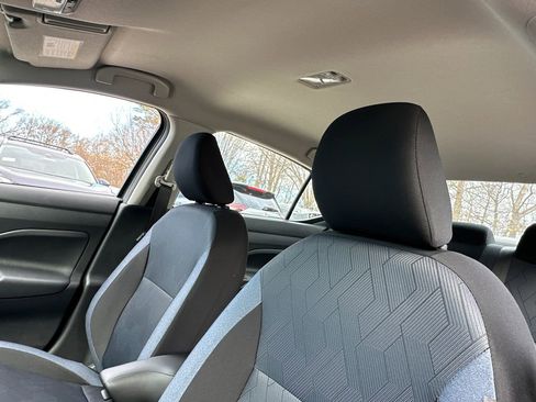 New 2025 Nissan Versa SV w/ Trunk Package FWD image 18