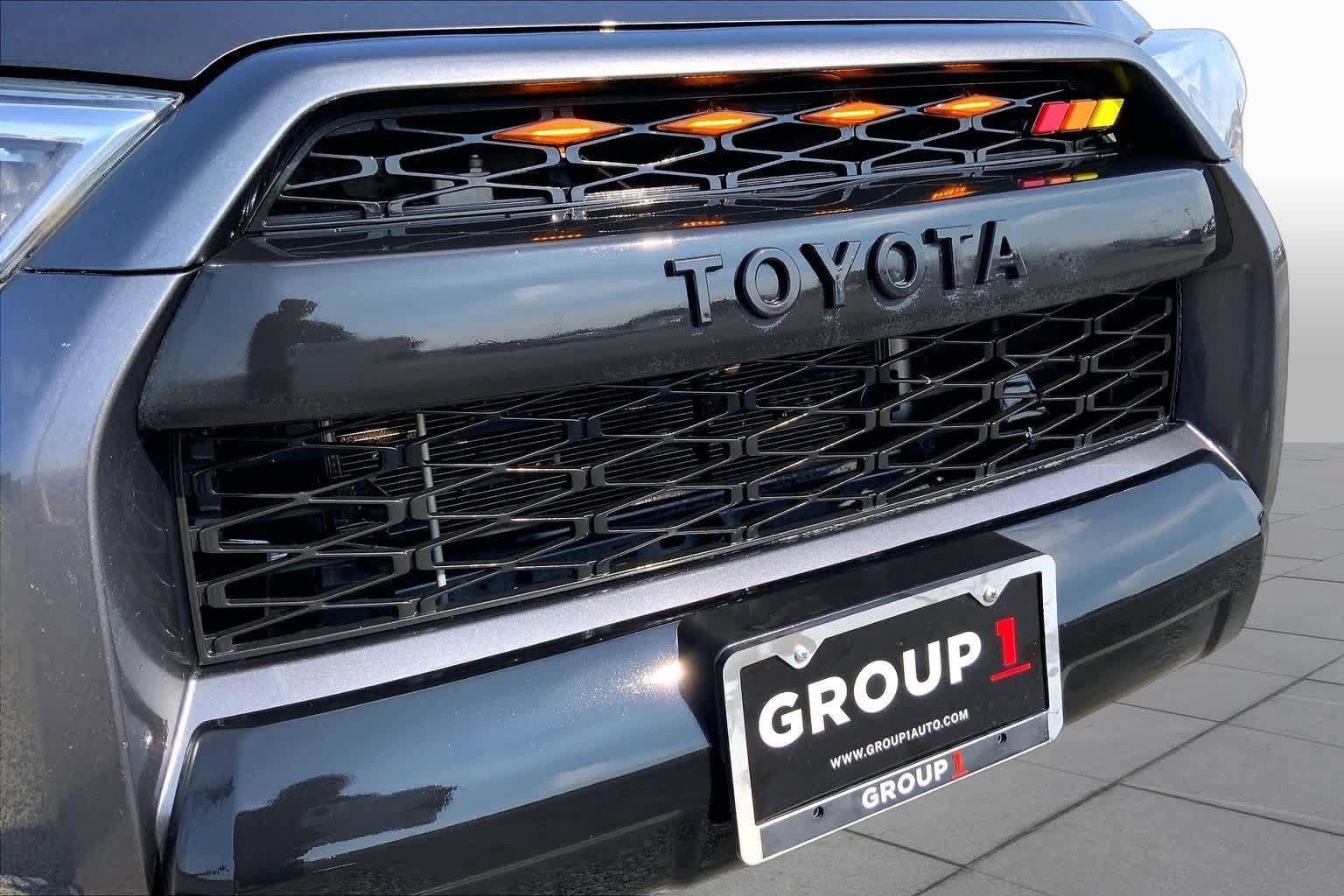Used 2019 Toyota 4Runner TRD Off-Road Premium AWD/4WD image 29