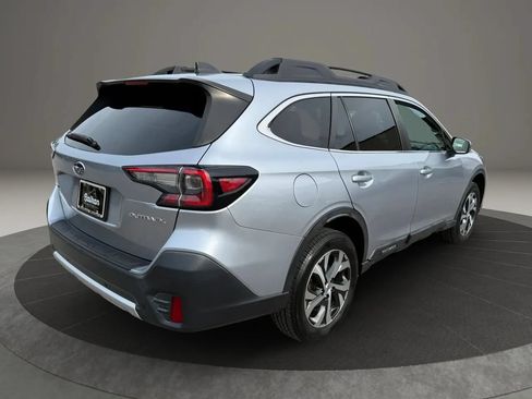 Used 2020 Subaru Outback Limited AWD/4WD image 5