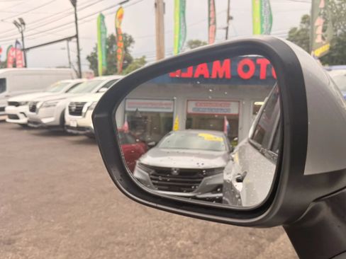 Used 2024 Mitsubishi Outlander FWD image 29