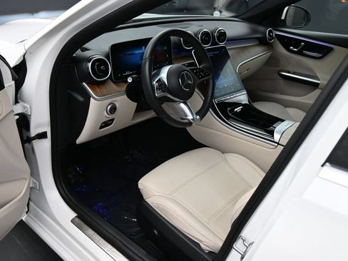 Used 2024 Mercedes-Benz C 300 Sedan image 2