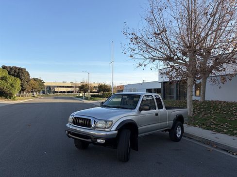 Used 2001 Toyota Tacoma PreRunner image 27