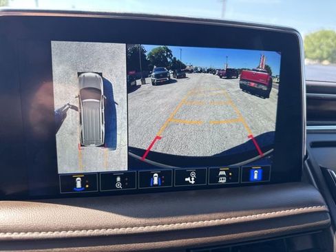 Used 2022 Chevrolet Suburban Z71 w/ Z71 Off-Road Package image 20