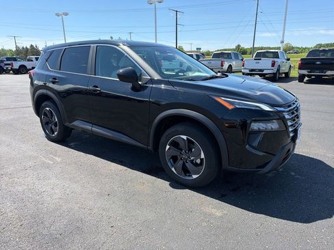 Used 2025 Nissan Rogue SV AWD/4WD image 7