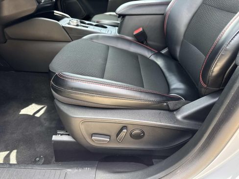 Used 2025 Ford Escape ST-Line FWD image 16
