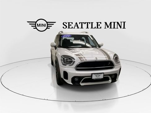 Certified 2024 MINI Cooper Countryman S w/ Signature Upholstery Package AWD/4WD image 3