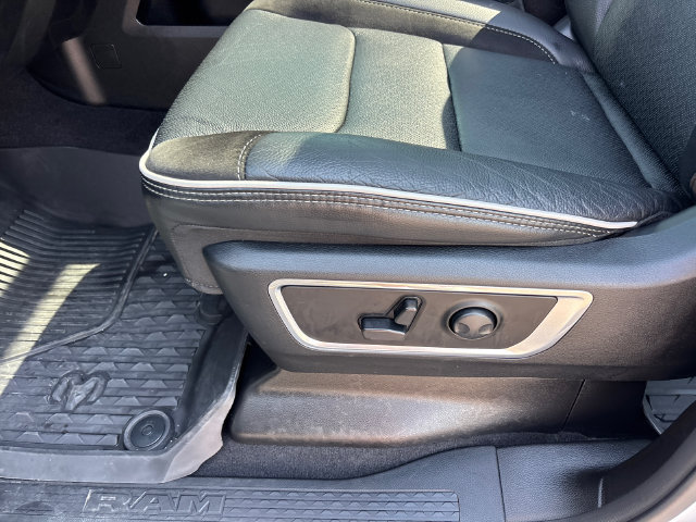Used 2025 RAM 1500 Laramie w/ Night Edition AWD/4WD image 9