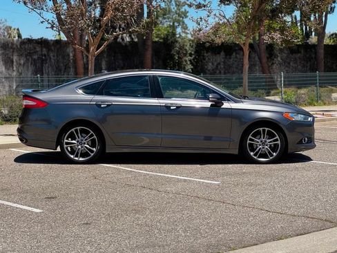 Used 2016 Ford Fusion Titanium FWD image 4