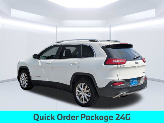 Used 2017 Jeep Cherokee Limited FWD image 4