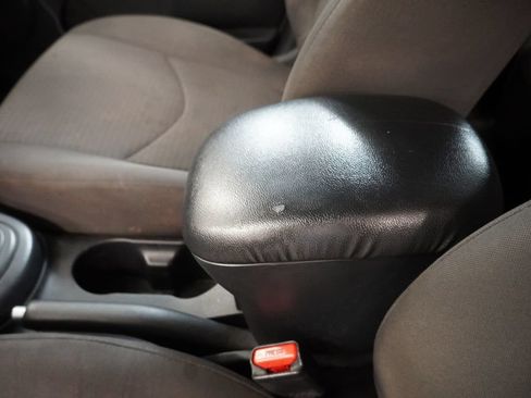 Used 2013 Kia Soul FWD image 21