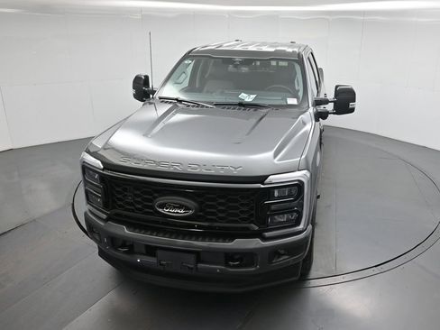 New 2026 Ford F250 Lariat w/ Black Appearance Package image 35