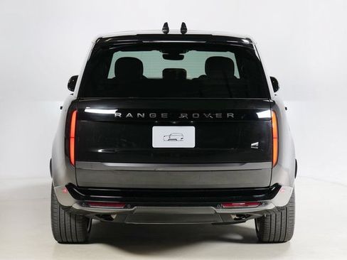 Certified 2026 Land Rover Range Rover SE AWD/4WD image 7