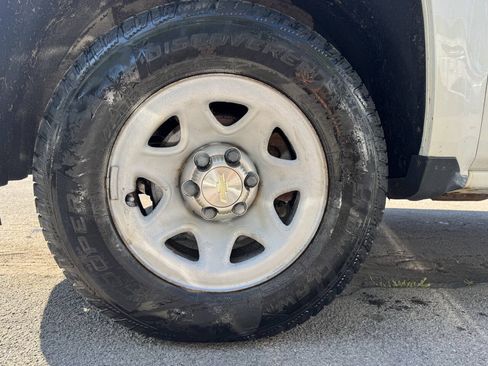Used 2017 Chevrolet Silverado 1500 W/T w/ WT Convenience Package RWD image 9