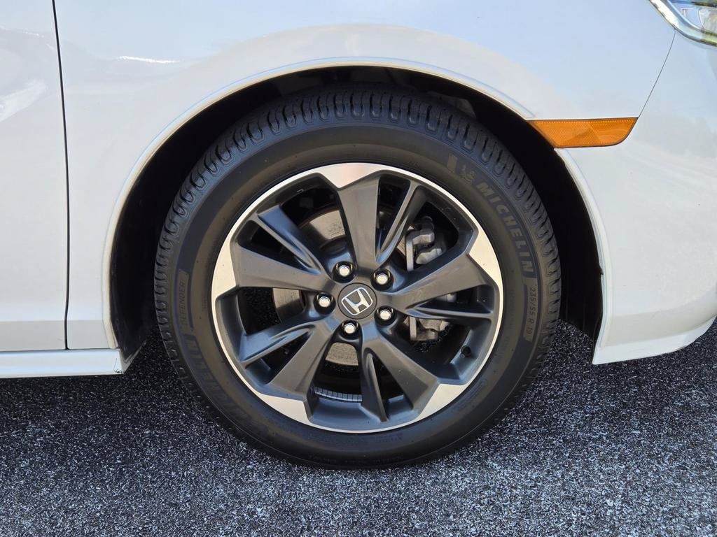 Used 2024 Honda Odyssey Elite image 4