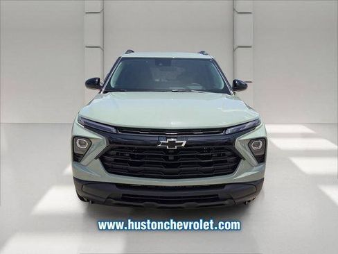 New 2026 Chevrolet TrailBlazer LT w/ Midnight Edition FWD image 8