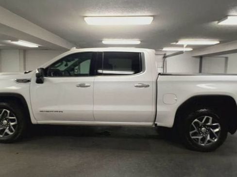 Certified 2023 GMC Sierra 1500 SLT w/ SLT Convenience Package AWD/4WD image 5