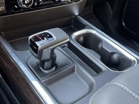 New 2026 GMC Sierra 1500 Elevation w/ Elevation Premium Package AWD/4WD image 29