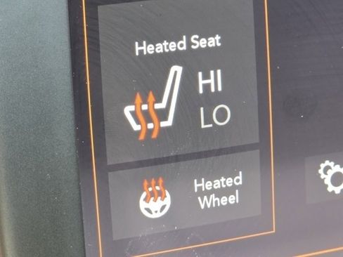 Used 2023 Jeep Renegade Limited w/ Sun/Sound Group image 14