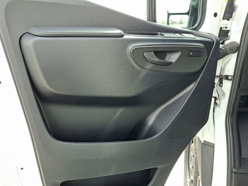 Used 2024 Mercedes-Benz Sprinter 144 Cargo image 15