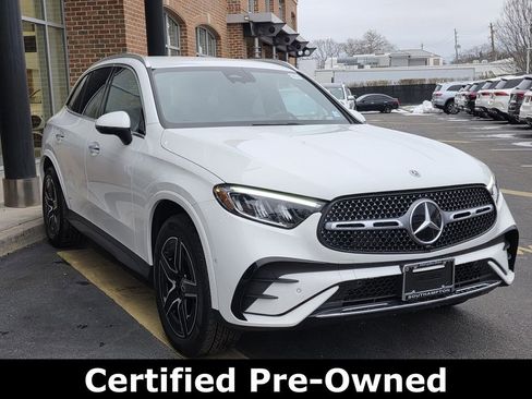 Used 2025 Mercedes-Benz GLC 350e 4MATIC image 7