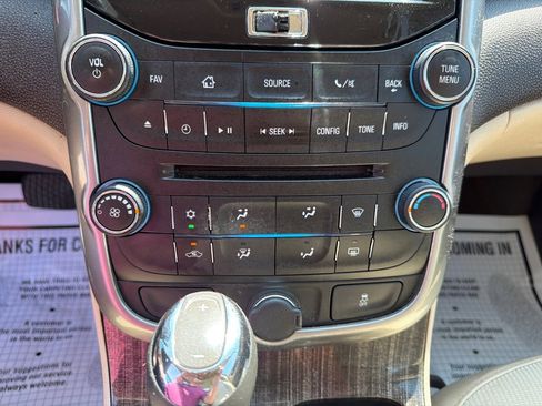 Used 2015 Chevrolet Malibu LT w/ Power Convenience Package image 14