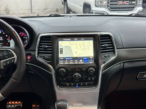 Used 2018 Jeep Grand Cherokee SRT AWD/4WD image 17