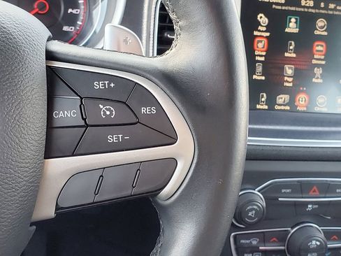 Used 2015 Dodge Charger R/T w/ Wheels & Tunes Group image 22