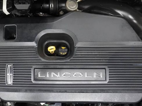 Used 2019 Lincoln Nautilus Reserve AWD/4WD image 29